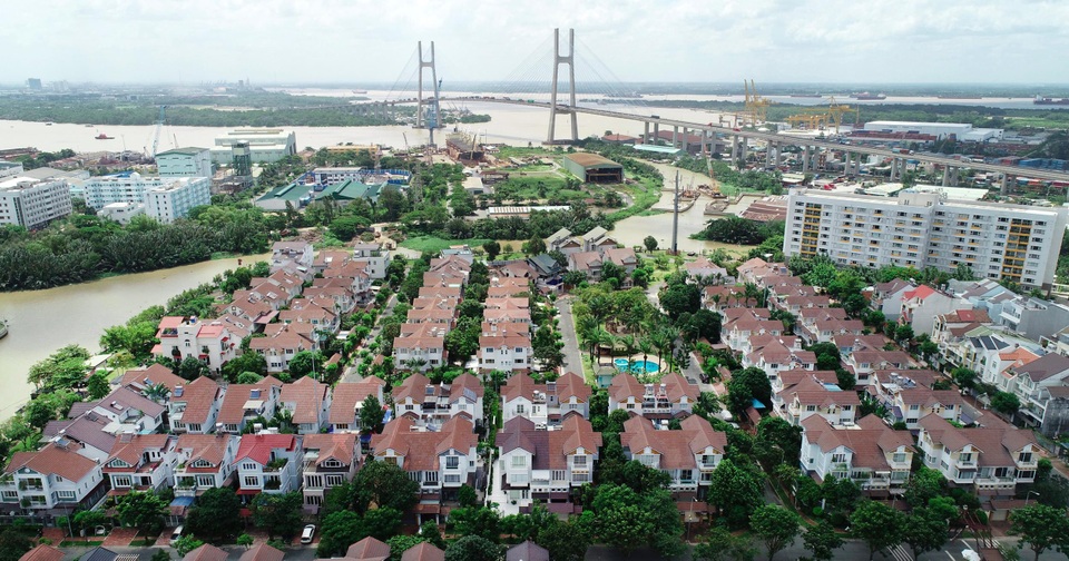 Tạo dựng hệ sinh thái khu đô thị - Township có là bài toán khó dành cho các chủ đầu tư? - 1 Khu dân cư Nam Long - Tân Thuận Động một trong những khu đô thị đầu tiên của Quận 7 năm 2004
