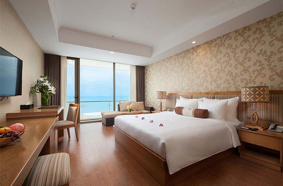 5 lý do níu chân du khách của khách sạn 4 sao bên bờ biển Mỹ Khê, Đà Nẵng - 1 Mọi phòng tại Diamond Sea Hotel đều có view hướng biển