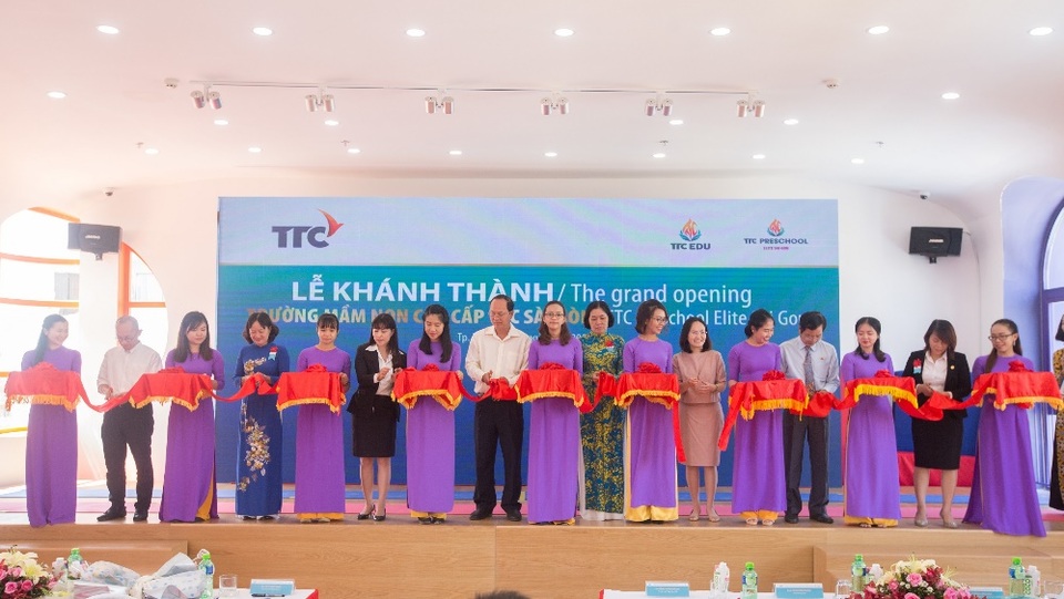 TTC Edu khánh thành Trường Mầm non TTC Cao Cấp Sài Gòn - 5 Các đại biểu cắt băng khánh thành, chính thức khai trương Trường Mầm non TTC Cao Cấp Sài Gòn