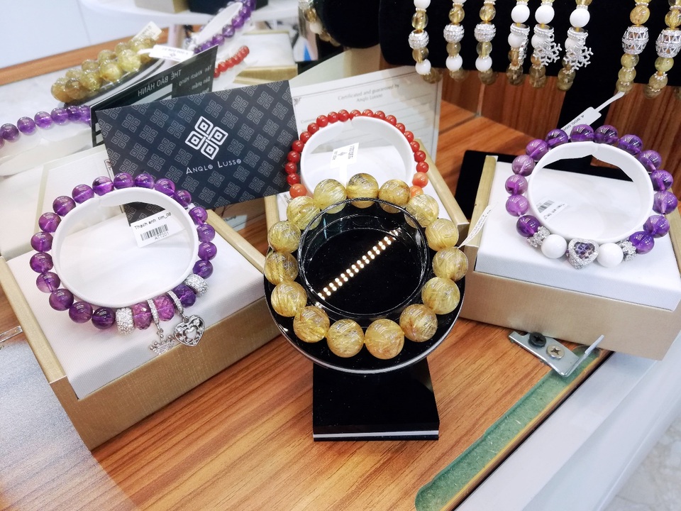 Anqlo lusso đáp ứng mọi nhu cầu về đá tự nhiên - 4 Các dòng đá quý của Anqlo đều có giấy chứng nhận tự nhiên, đạt chuẩn của Trung tâm kiểm định đá quý Việt Nam