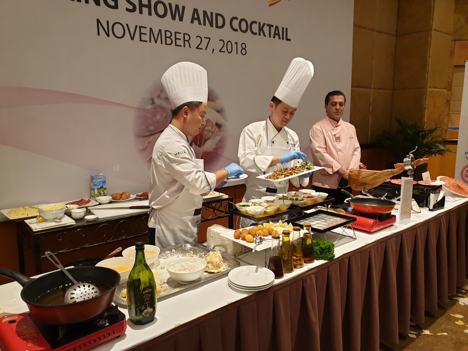 Thịt heo trắng Tây Ban Nha chào sân thị trường Việt Nam - 2