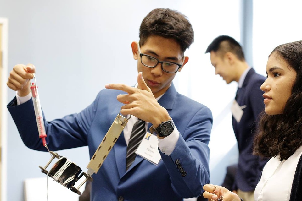 Chàng trai 10X và hành trình chinh phục suất học bổng 2,4 tỷ cho 2 năm học PTTH nội trú Mỹ - 1