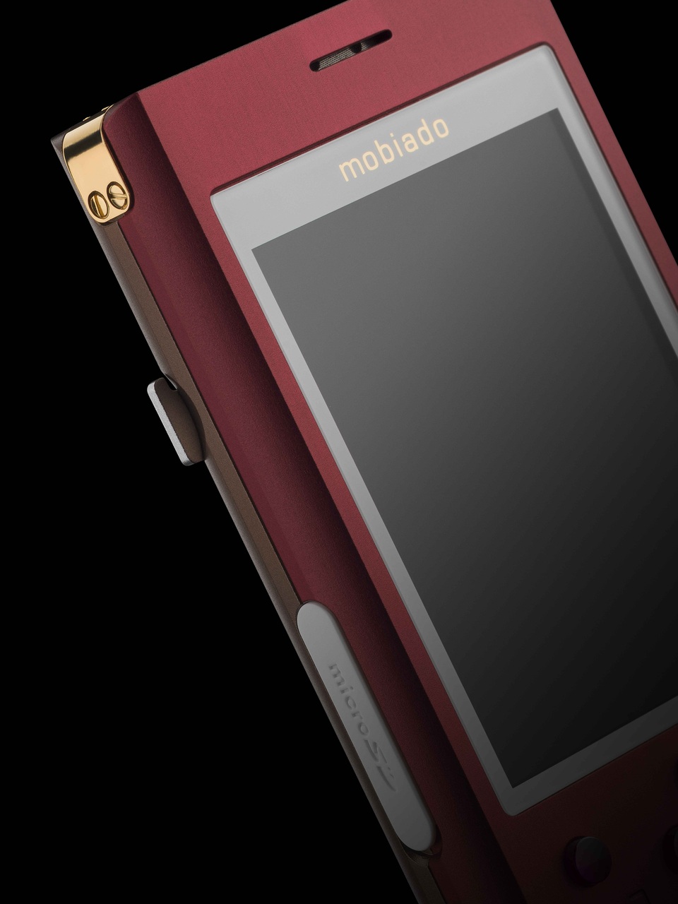 Mobiado Fleur: Khi tình yêu nở hoa trên tác phẩm cơ khí - 4 Mobiado Fleur: Khi tình yêu nở hoa trên tác phẩm cơ khí - 4