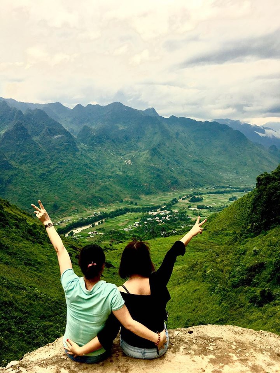 Ngỡ ngàng với vẻ đẹp mê hoặc của “cao nguyên đệ nhất động” - 6 Ngỡ ngàng với vẻ đẹp mê hoặc của “cao nguyên đệ nhất động” - 6