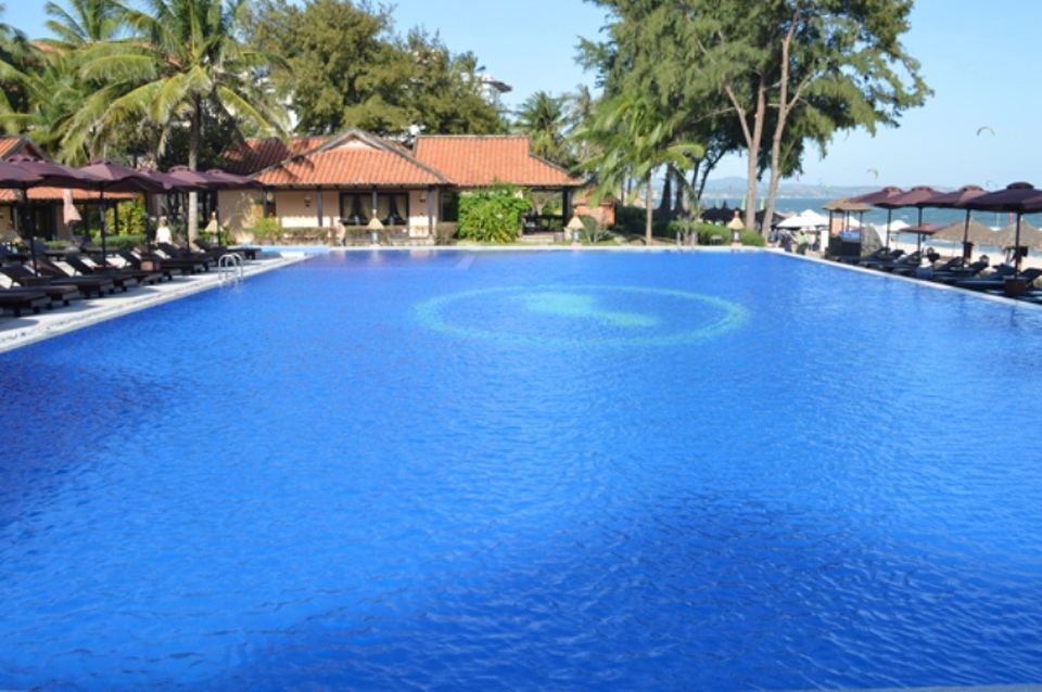 7 bể bơi vô cực đang khiến tín đồ du lịch “phát cuồng” - 6 Khung cảnh thiên nhiên của bể bơi vô cực đầy thoáng đãng và hấp dẫn. (Ảnh: Internet)