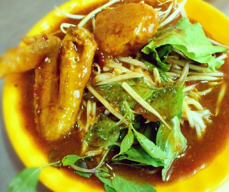 Về Cà Mau thưởng thức đặc sản rùa rang muối - 4 Bánh tầm gà cay. (Ảnh: dulichcamau.info)