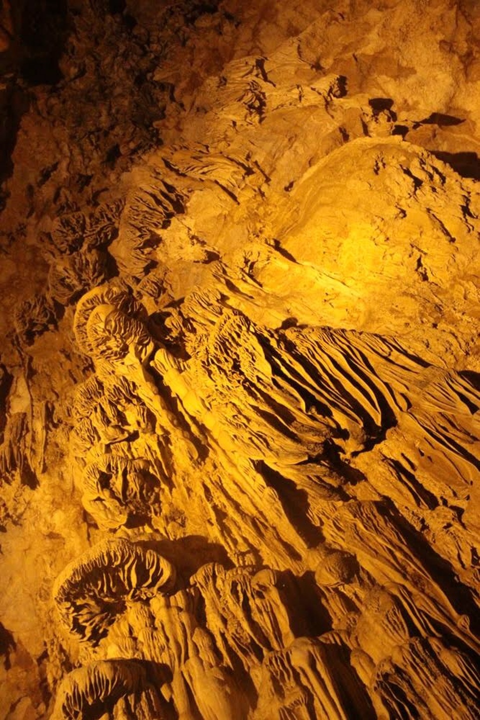 Ngỡ ngàng với kiệt tác “động hổ” xứ Cao Bằng - 5