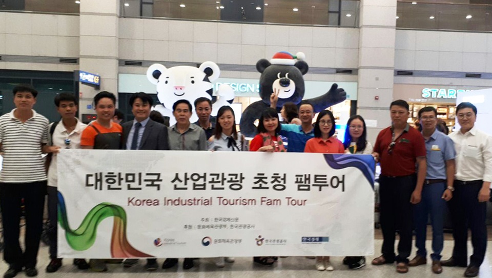 Vietrantour xúc tiến tour du lịch công nghiệp Hàn Quốc - 1 Đại diện Vietrantour tham gia chương trình farmtour “Du lịch công nghiệp” tại Hàn Quốc