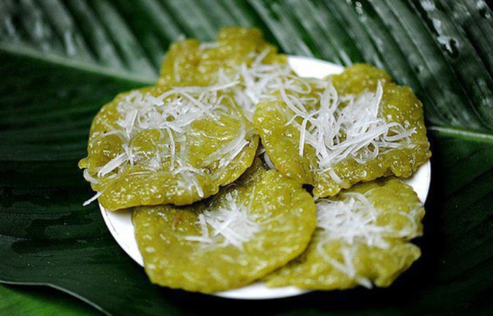 Những món ngon Hà Nội không thể bỏ qua khi tiết trời vào thu - 3 Có vô vàn món ngon biến tấu từ cốm non.