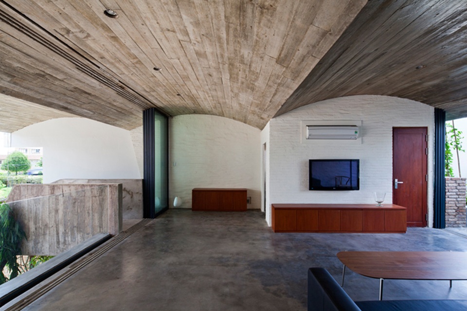 Ngắm ngôi nhà Việt bình dị bất ngờ chiến thắng giải kiến trúc Thế giới - 16 Nội thất cực kì đơn giản để tạo không gian rộng rãi và tầm nhìn khoáng đạt