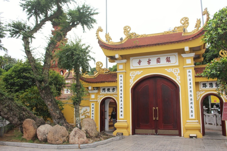 Cận cảnh ngôi chùa đẹp bậc nhất thế giới ở Hà Nội - 3 Cận cảnh ngôi chùa đẹp bậc nhất thế giới ở Hà Nội - 3