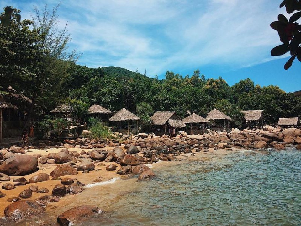 Nơi nào ở bán đảo Sơn Trà cũng đều nên thơ, yên bình. (Ảnh: doanh)