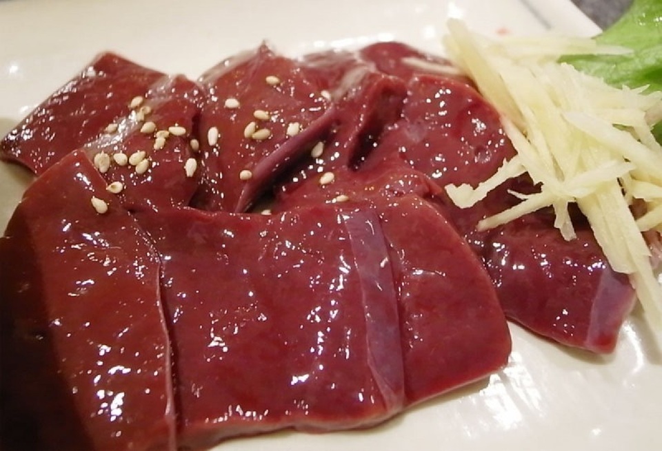 Những phong tục đầu năm "có một không hai" ở Việt Nam - 3 Người Hà Nhì có tục xem bói bằng gan lợn. (Ảnh minh họa)