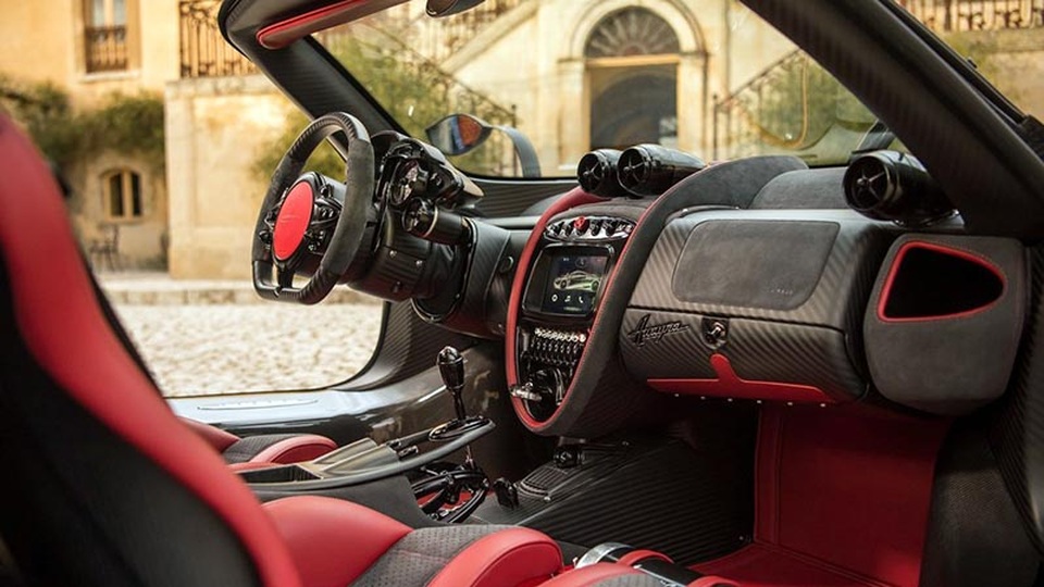 “Thần gió” Pagani Huayra bị triệu hồi - 7 “Thần gió” Pagani Huayra bị triệu hồi - 7