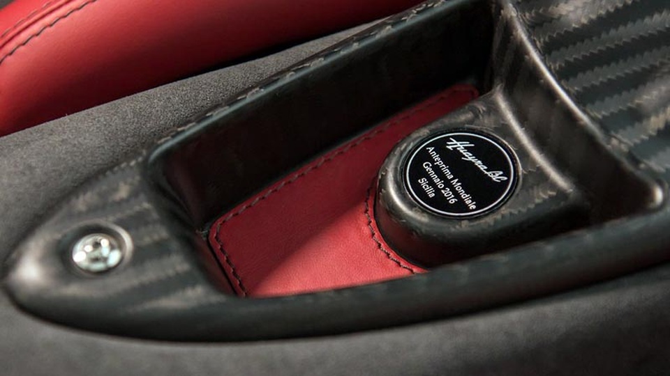 “Thần gió” Pagani Huayra bị triệu hồi - 12 “Thần gió” Pagani Huayra bị triệu hồi - 12