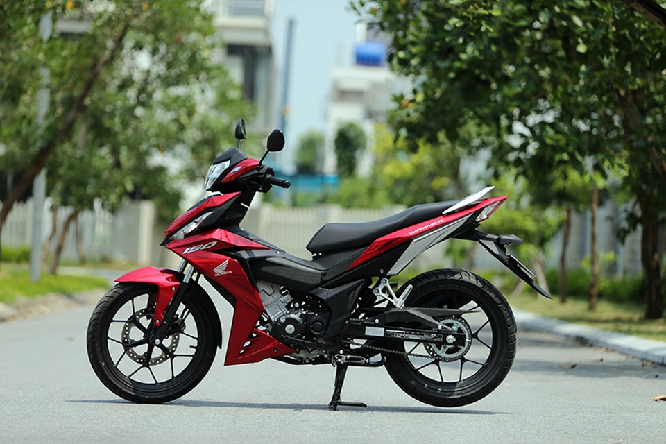 Honda Winner phá bỏ sự nhàm chán ở phân khúc 150cc - 2 Honda Winner phá bỏ sự nhàm chán ở phân khúc 150cc - 2