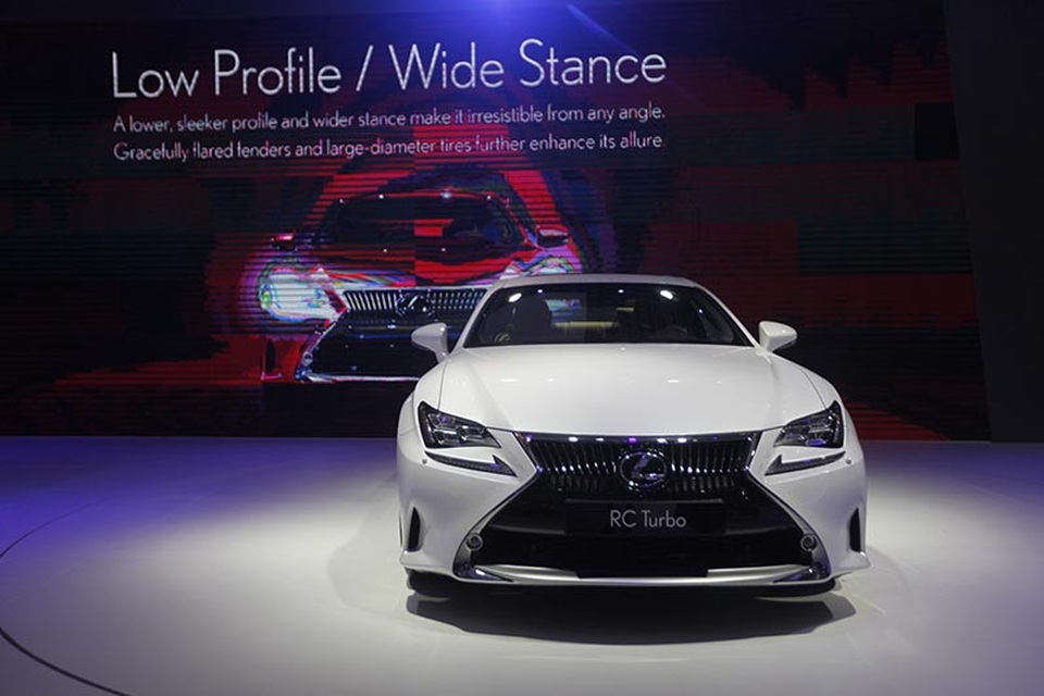 Những mẫu xe “chỉ để ngắm” tại Vietnam Motor Show 2016 - 3 Những mẫu xe “chỉ để ngắm” tại Vietnam Motor Show 2016 - 3