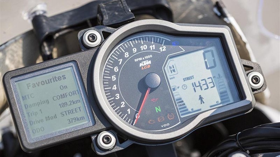 KTM thay đổi nhà phân phối, Vespa có thêm phiên bản mới cho Vespa Sprint - 3