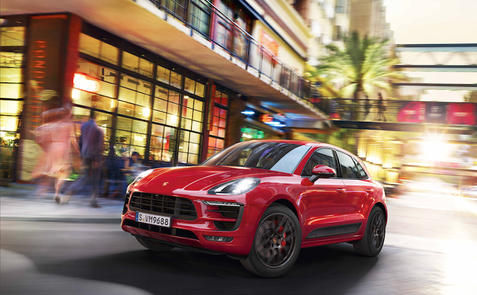 Chưa ra mắt, Porsche Panamera Turbo thế hệ thứ hai đã có mặt tại Việt Nam - 5 Chưa ra mắt, Porsche Panamera Turbo thế hệ thứ hai đã có mặt tại Việt Nam - 5