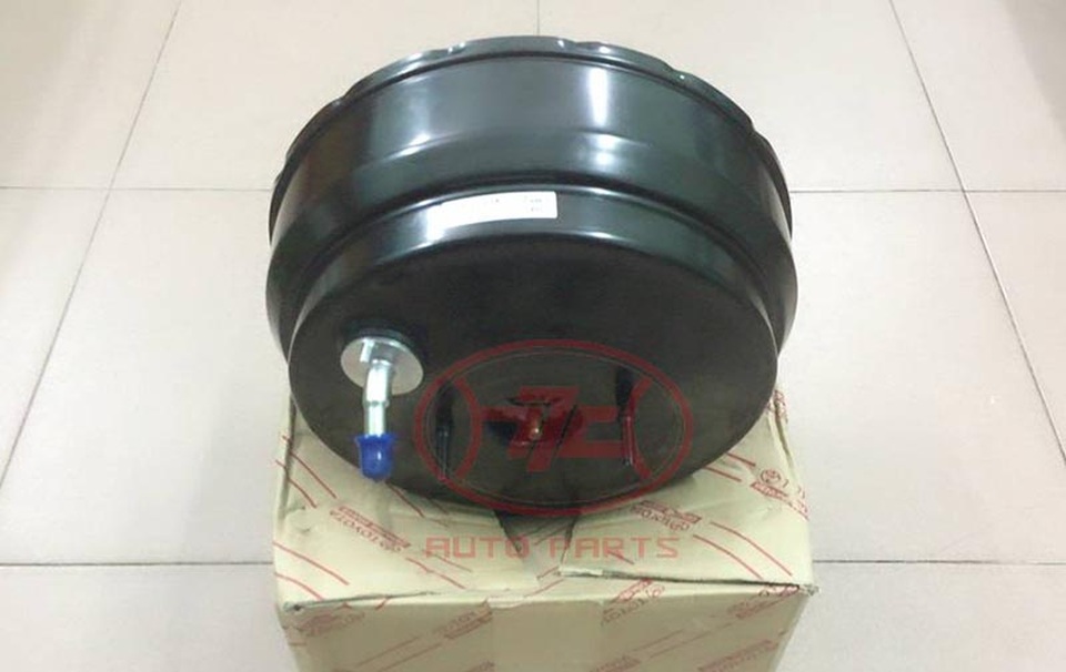 Bầu trợ lực phanh, tương tự với thiết bị cùng loại trên Ford Focus