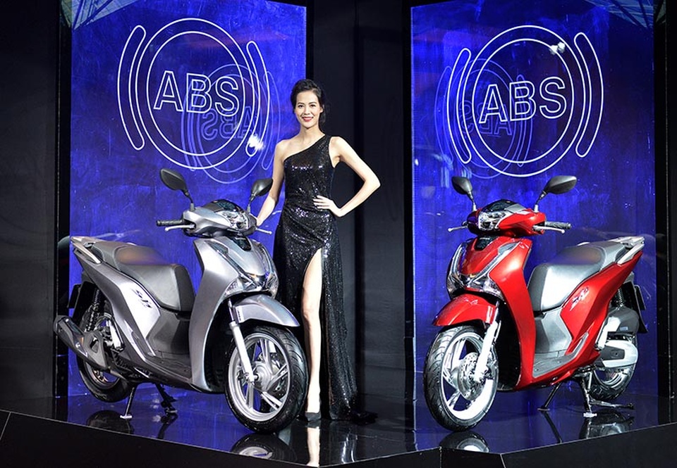 Honda SH được trang bị thêm phanh ABS - 1