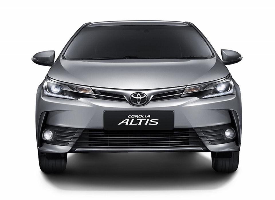 Toyota ra mắt phiên bản nâng cấp mới cho Altis - 13 Toyota ra mắt phiên bản nâng cấp mới cho Altis - 13