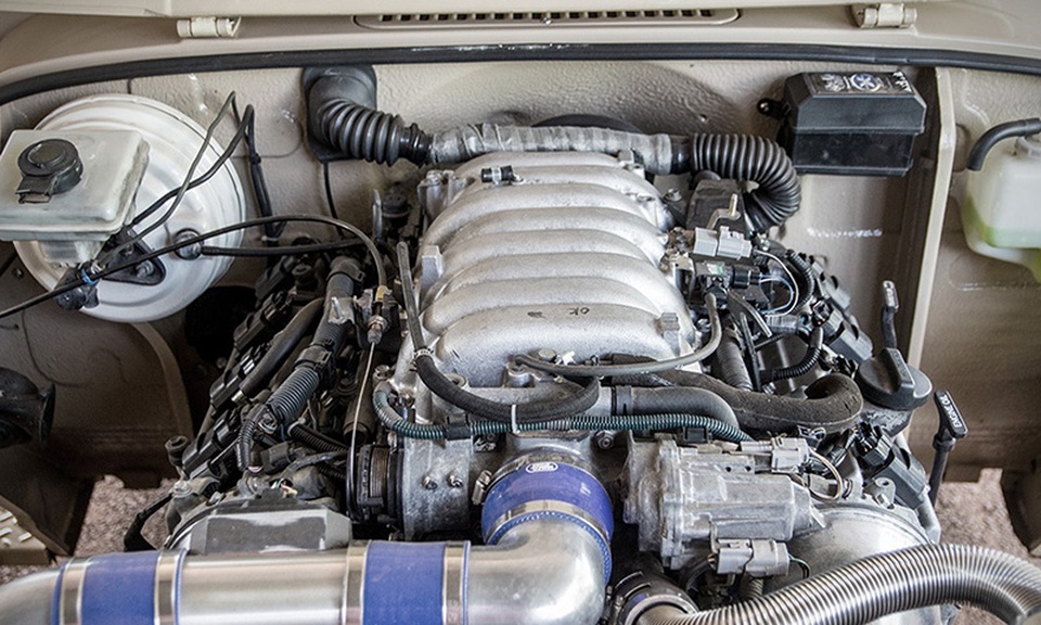 “Quái thú” 1976 Land Cruiser FJ 40 - 4