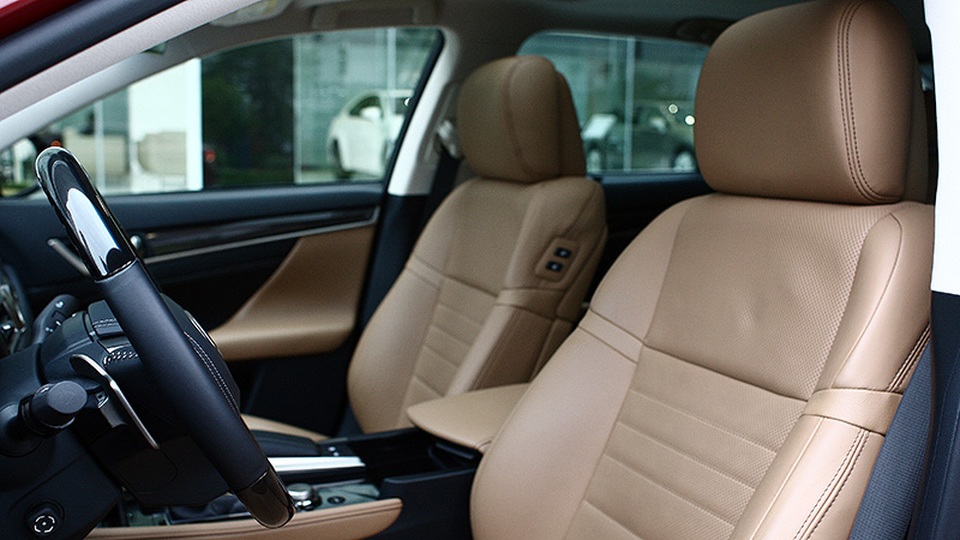 Lexus GS200t - Sự thay đổi mang tính chiến lược - 11 Lexus GS200t - Sự thay đổi mang tính chiến lược - 11