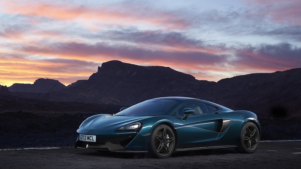 5 năm, McLaren đạt doanh số kỉ lục 10.000 xe - 17