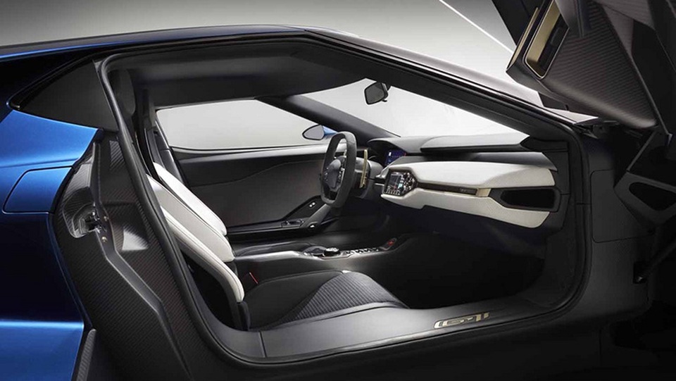 Siêu xe thể thao Ford GT 2017 đầu tiên xuất xưởng - 10 Siêu xe thể thao Ford GT 2017 đầu tiên xuất xưởng - 10