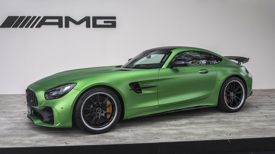 Mercedes vẫn cân nhắc sản xuất AMG GT R Roadster - 1
Mẫu Mercedes-AMG GT R