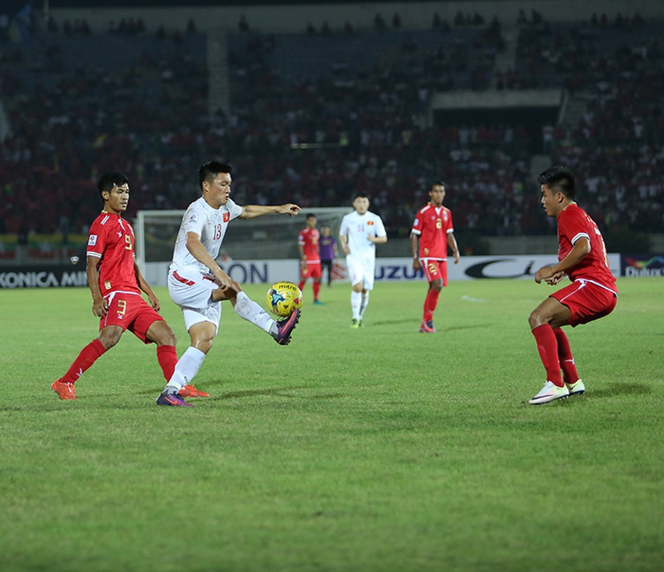 Chiếu chậm trận thắng vất vả của đội tuyển Việt Nam trước Myanmar - 7
Đội tuyển Việt Nam đã phải hứng chịu rất nhiều sức ép