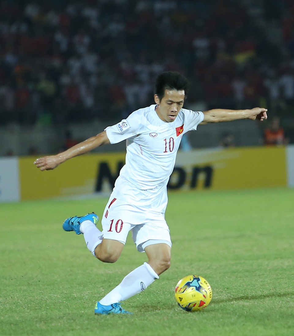 Chiếu chậm trận thắng vất vả của đội tuyển Việt Nam trước Myanmar - 5
Văn QUyết chơi khá hay ở trận đấu này