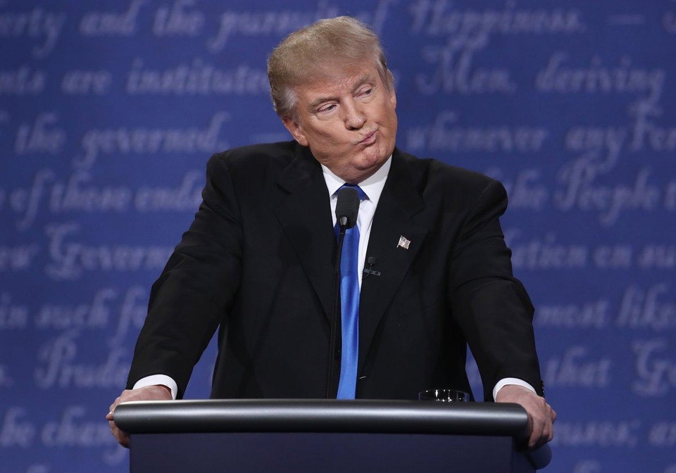 Trump nghi ngờ ban tổ chức cố tình để ông sử dụng micro hỏng - 1
Ông Trump trong cuộc tranh luận ngày 26/9 *(Ảnh: Getty)