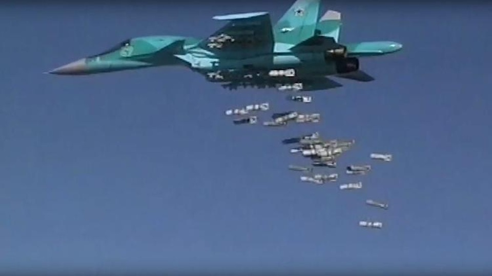 5 diễn biến chính trong chiến dịch không kích tròn 1 năm của Nga tại Syria - 1
Máy bay Nga ném bom các mục tiêu khủng bố tại Syria (Ảnh: EPA)