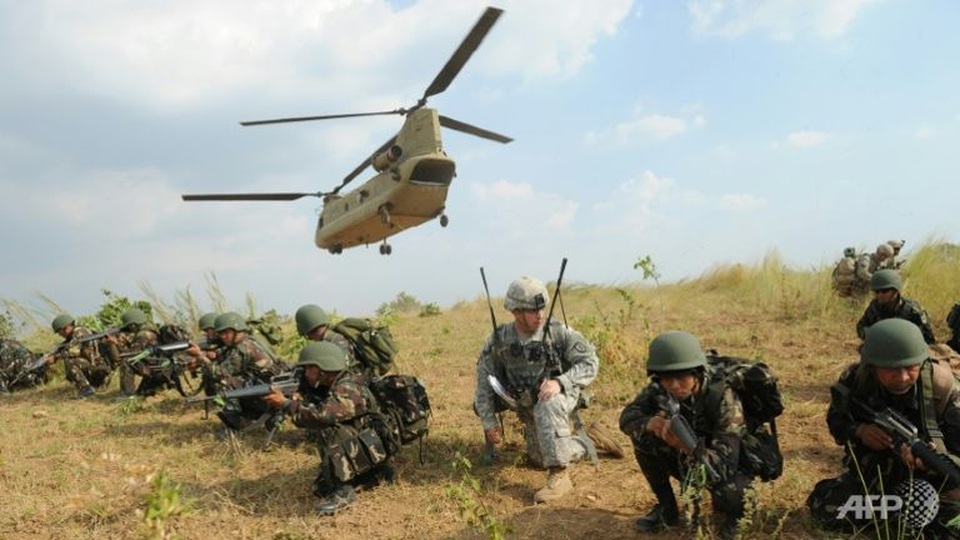 Mỹ, Philippines bắt đầu cuộc tập trận chung "cuối cùng" dưới thời Tổng thống Duterte - 1
Các binh sĩ Mỹ và Philippines trong một cuộc tập trận (Ảnh: AFP)