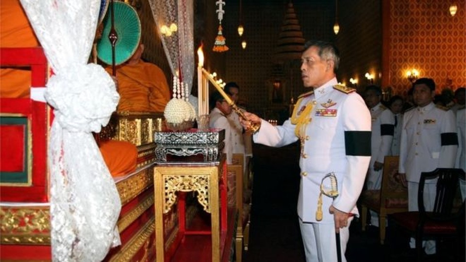Thái tử Thái Lan muốn trì hoãn đăng quang "ít nhất 1 năm" - 1
Thái tử Thái Lan Maha Vajiralongkorn (Ảnh: Reuters)