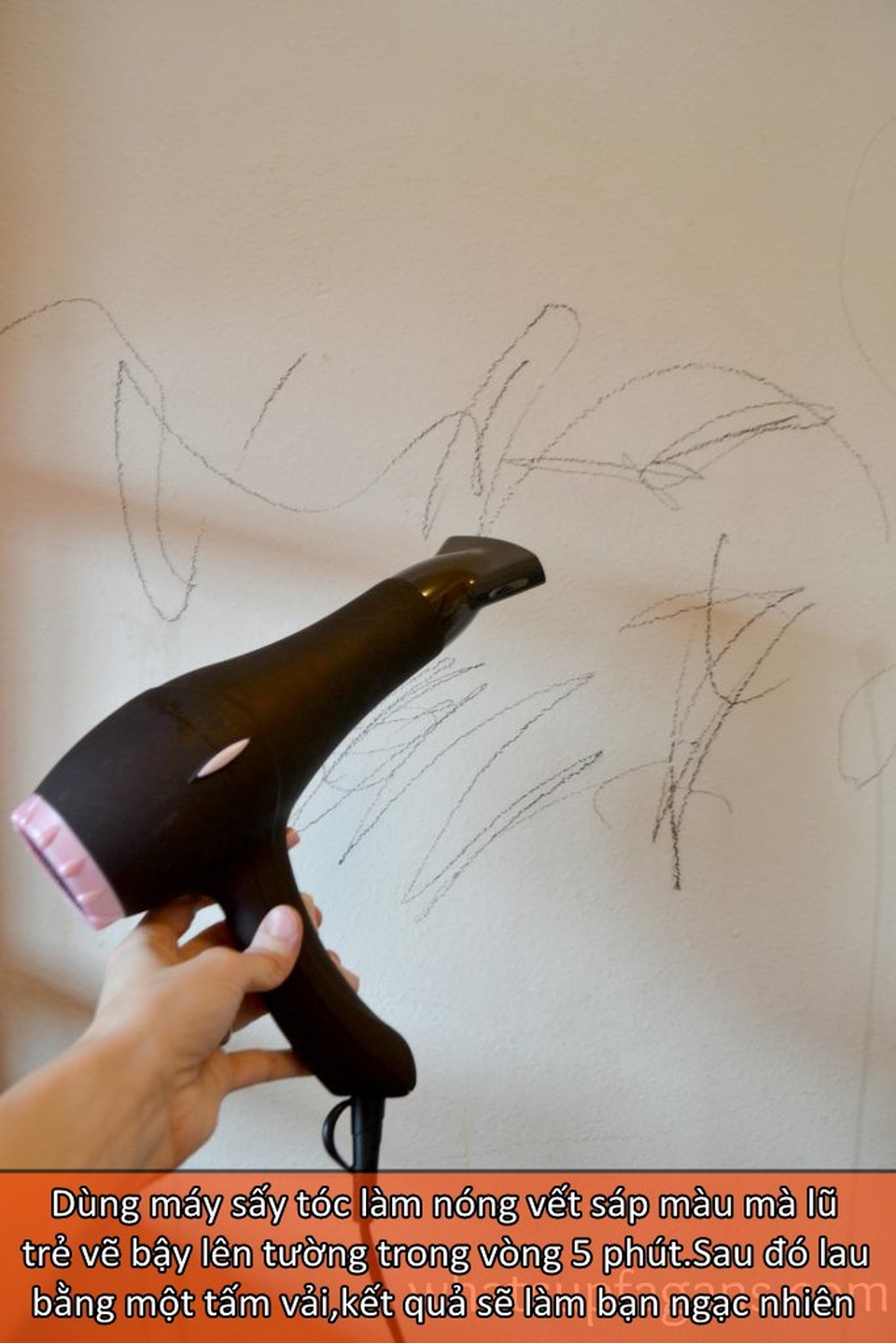 Những công dụng không ngờ của chiếc máy sấy tóc - 1 Những công dụng không ngờ của chiếc máy sấy tóc - 1