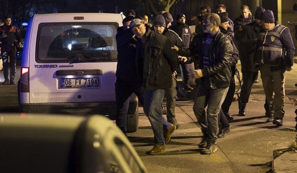 
Nghi phạm bị bắt tại hiện trường (Ảnh: Sabah)
