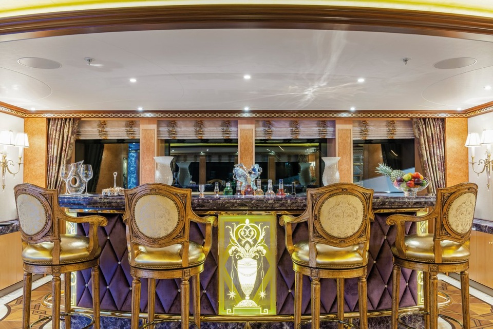 Quầy Bar đẳng cấp 5 sao.