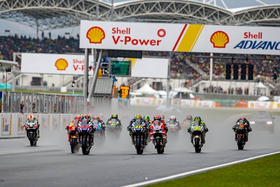 Chiến thắng ngọt ngào của Andrea Dovizioso - 4 Chiến thắng ngọt ngào của Andrea Dovizioso - 4