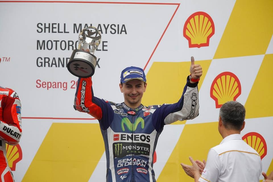 Chiến thắng ngọt ngào của Andrea Dovizioso - 11 Chiến thắng ngọt ngào của Andrea Dovizioso - 11