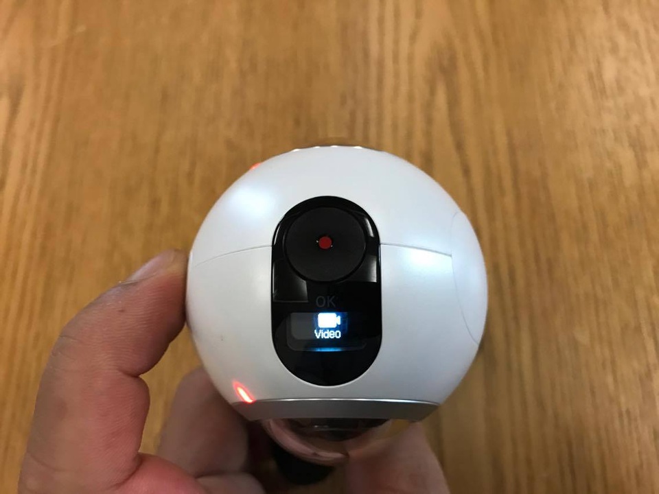 Đánh giá Samsung Gear 360 - máy ảnh 360 độ độc đáo của Samsung - 10 Đánh giá Samsung Gear 360 - máy ảnh 360 độ độc đáo của Samsung - 10