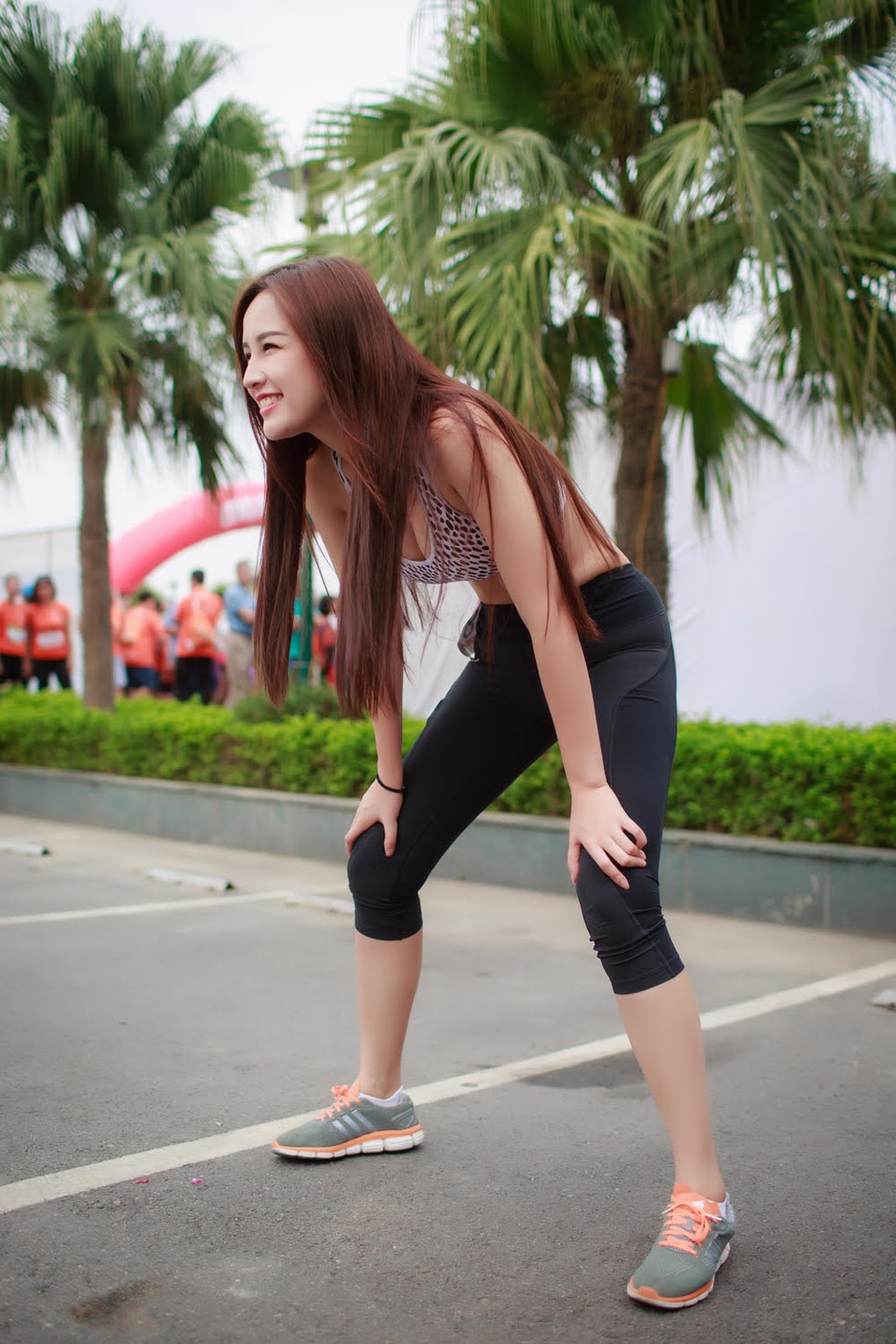 Hoa hậu Mai Phương Thuý mặt mộc chay bộ vào sáng sớm - 5 Hoa hậu Mai Phương Thuý mặt mộc chay bộ vào sáng sớm - 5
