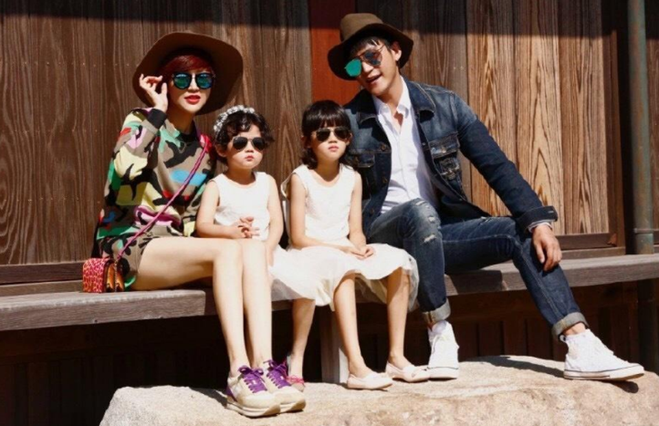 Gia đình nhỏ hạnh phúc của "Bao Thanh Thiên" Lục Nghị - 14