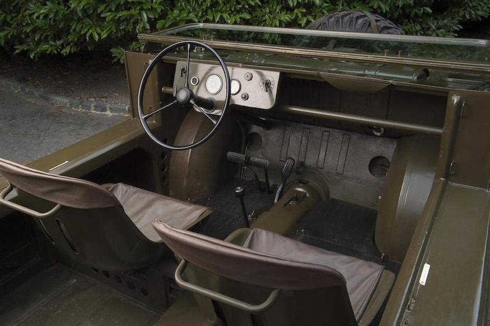 Cận cảnh chiếc xe quân sự hiếm thấy của Porsche - 9