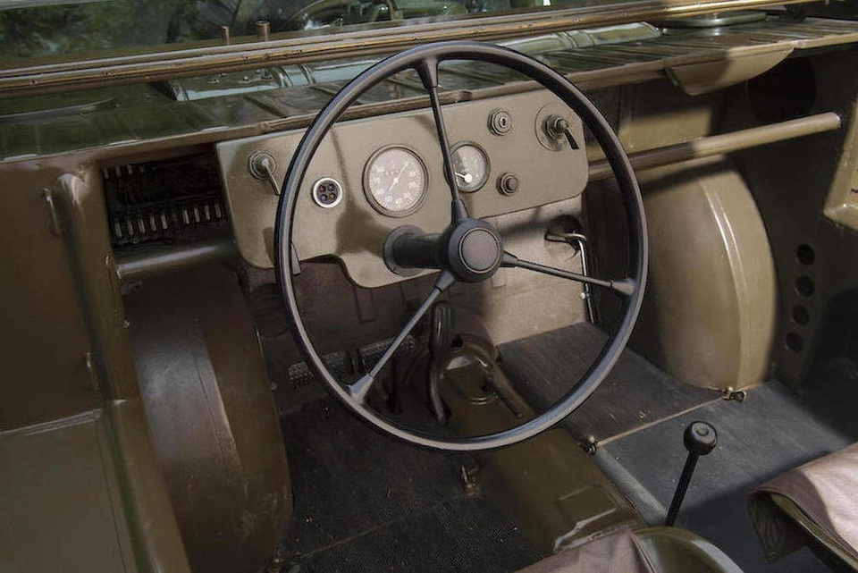 Cận cảnh chiếc xe quân sự hiếm thấy của Porsche - 7