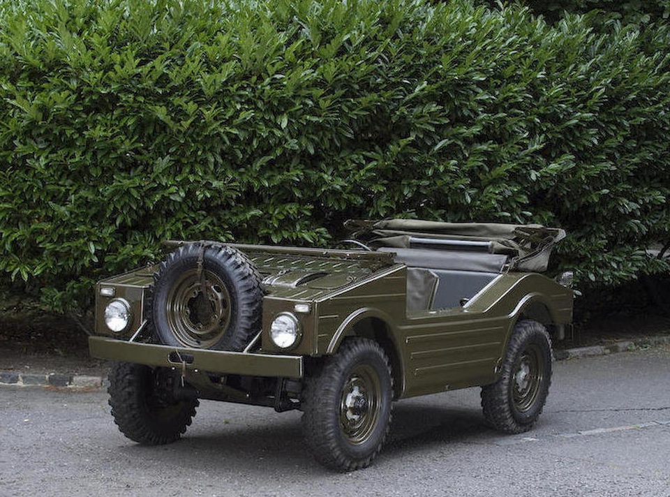 Cận cảnh chiếc xe quân sự hiếm thấy của Porsche - 2