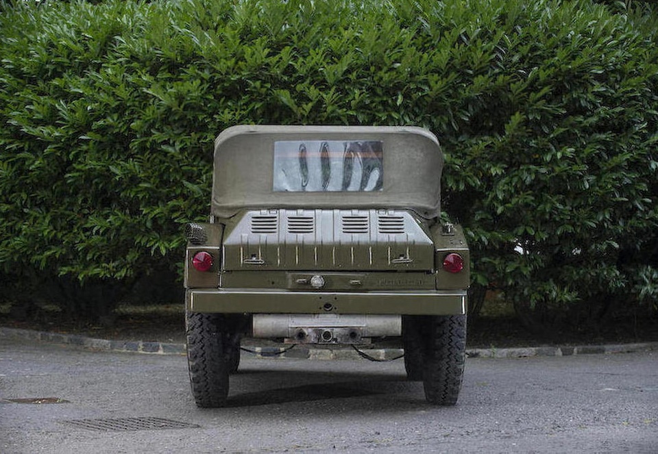 Cận cảnh chiếc xe quân sự hiếm thấy của Porsche - 22