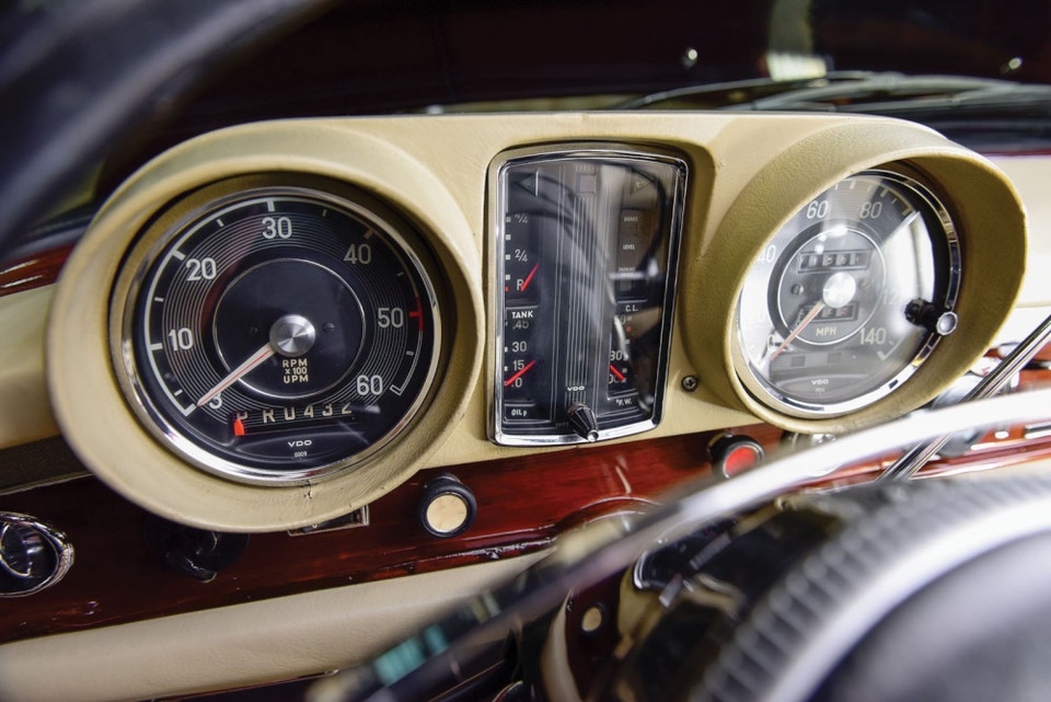 Chiêm ngưỡng hàng hiếm Mercedes-Benz 600 Pullman 1968 - 8 Chiêm ngưỡng hàng hiếm Mercedes-Benz 600 Pullman 1968 - 8